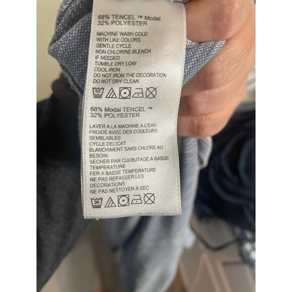 Tommy Bahama Size XXL Cape Cato V-Neck T-Shirt - Picture 7 of 12